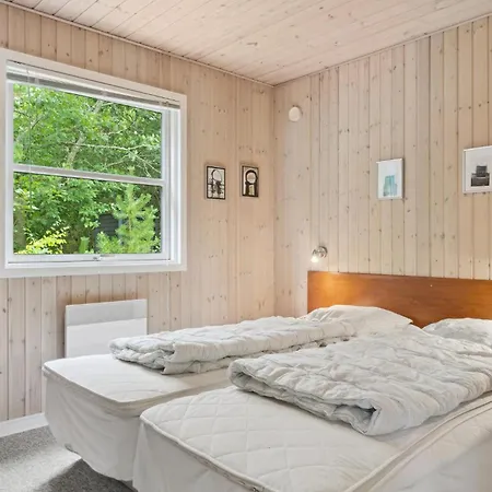 Ved Heksebjerg Vi * Blåvand